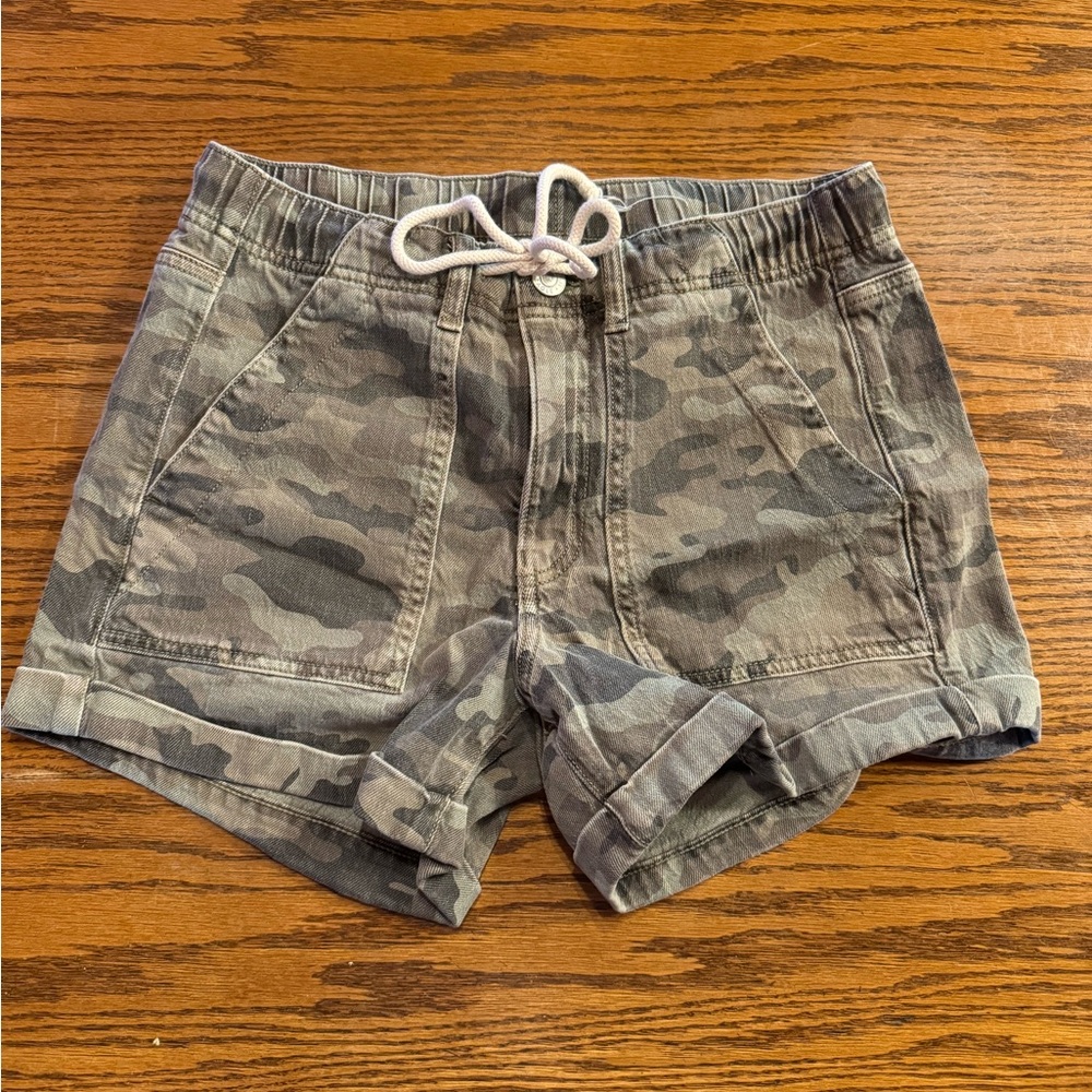 American Eagle Camo Shorts